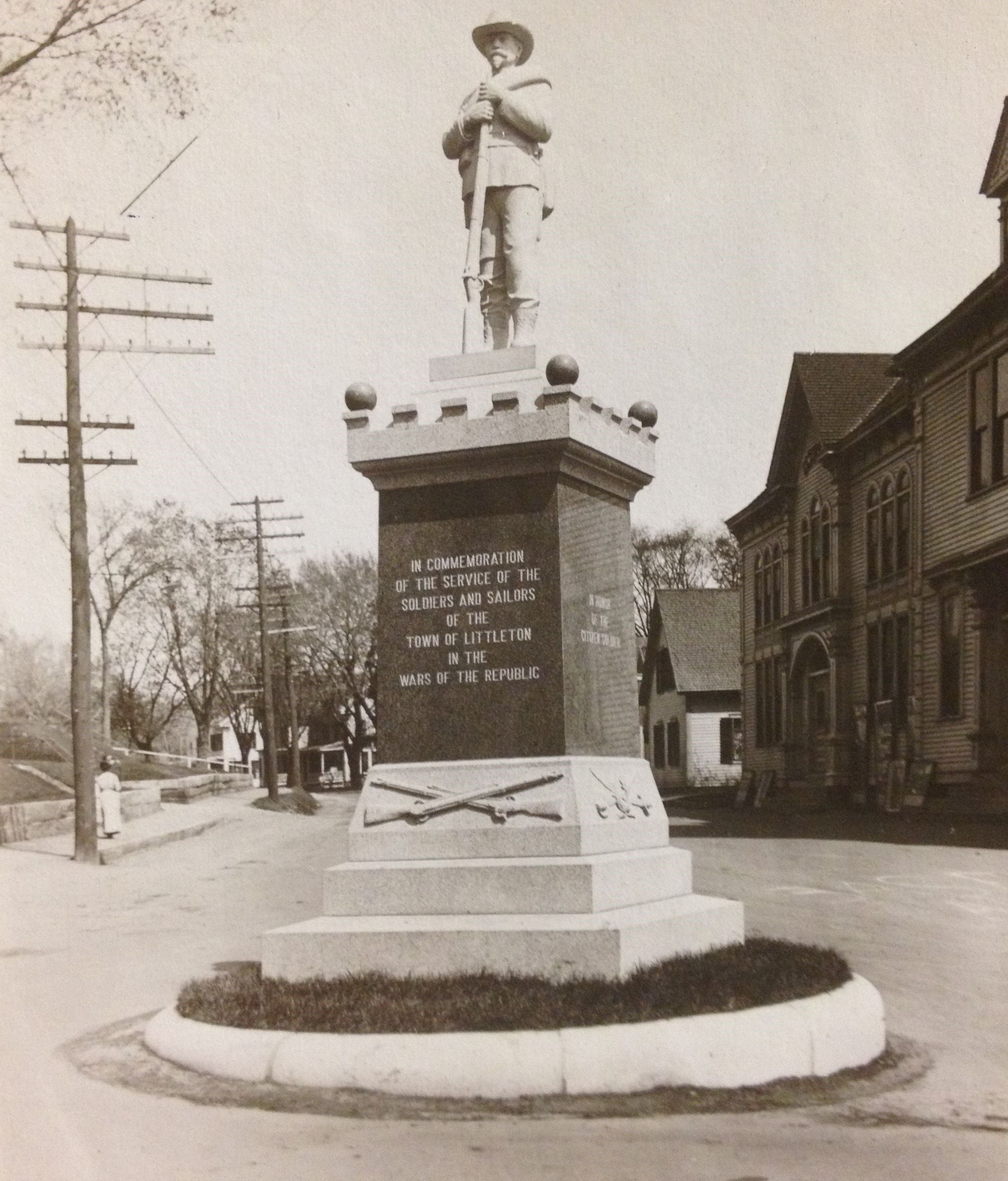 Littleton NH Soldiers Monument